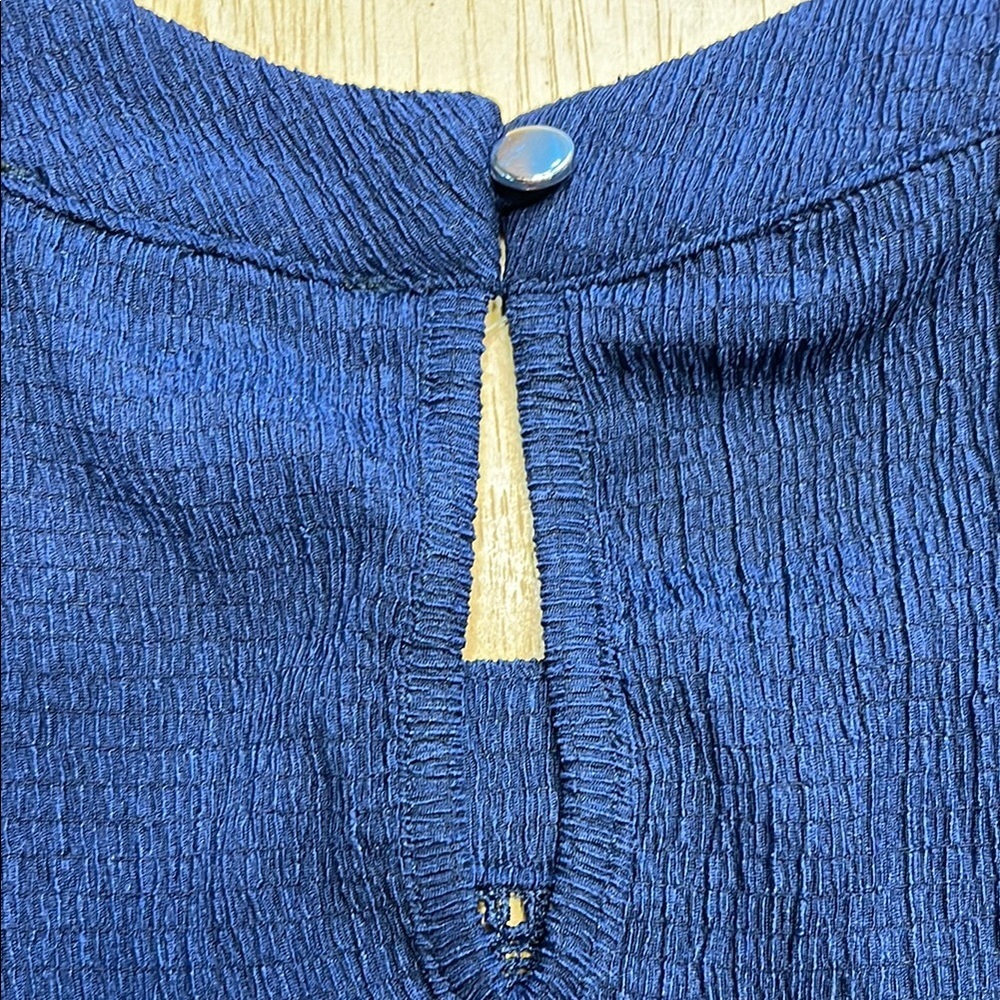 Cable & Gauge Blue Embellished Pleated Tank Top - Picture 6 of 7